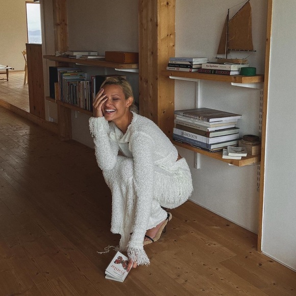 RARE NA-KD Faux Fur Sole Strappy Heels - Picture 3 of 16